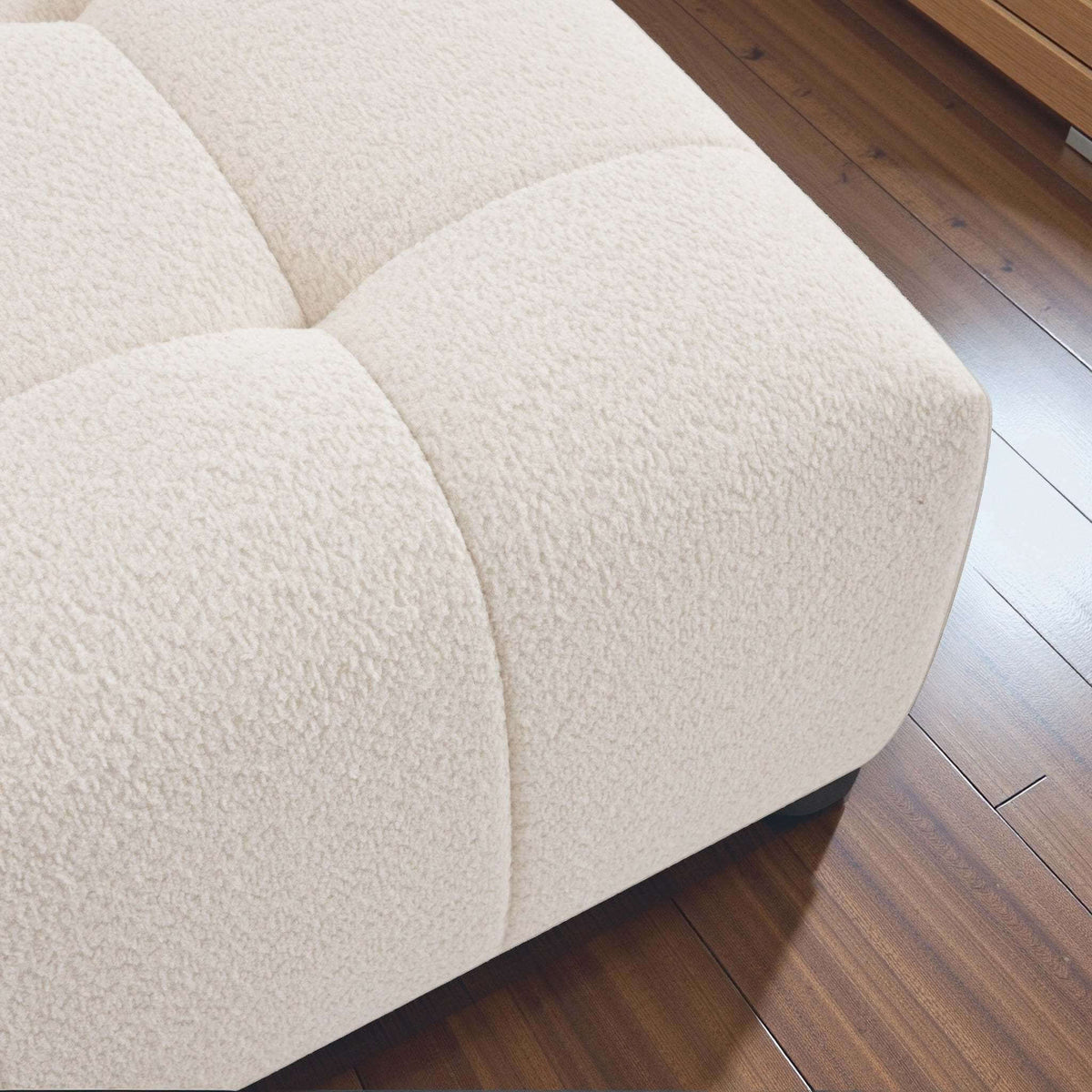 Kaynes Tufted Boucle Ottoman – 32" Ivory Modern Ottoman Bench (Scandinavian Style) close-up showing soft bouclé texture.