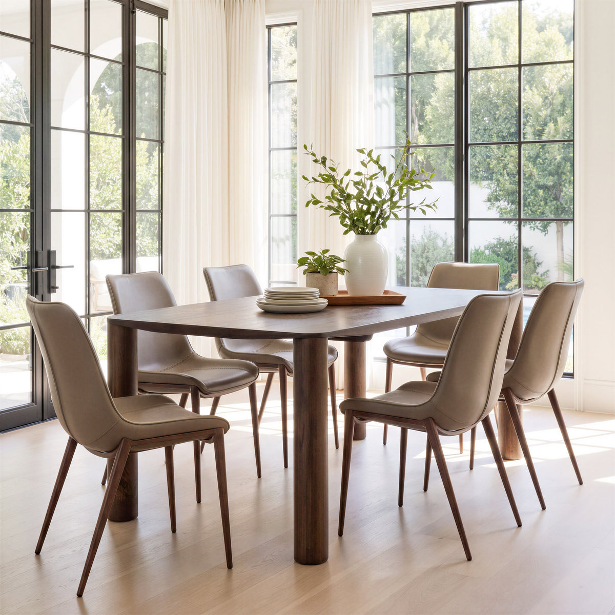 Eazy Dining Table in Espresso