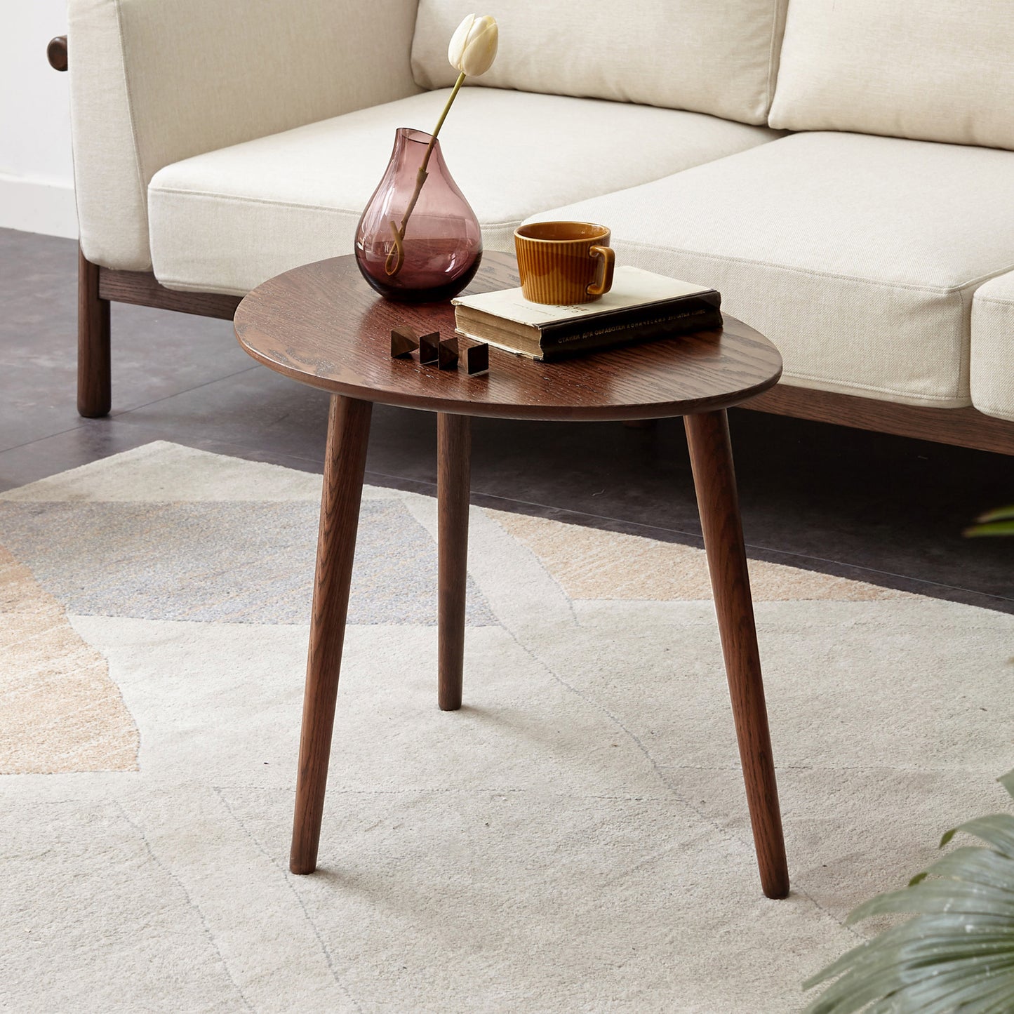 Verlaine Walnut Solid Wood Coffee Table – 25.6" Coffee Table