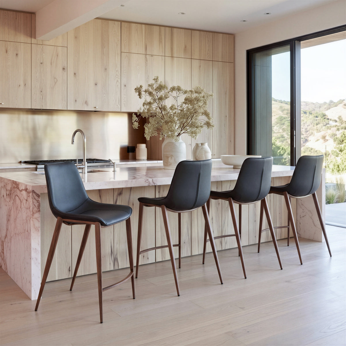 Magnus Counter Stool (Set of 2) in Black & Walnut