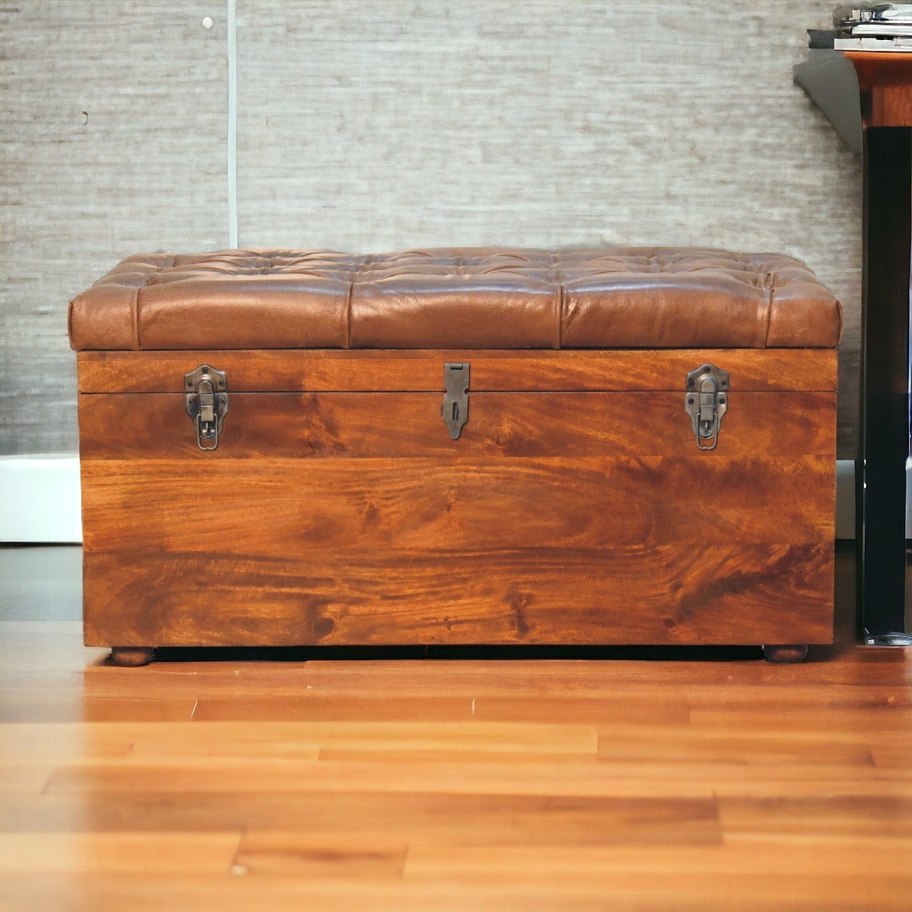 Marlowe Buffalo Leather & Mango Wood Storage Trunk – 35" Tan & Brown Bench Trunk