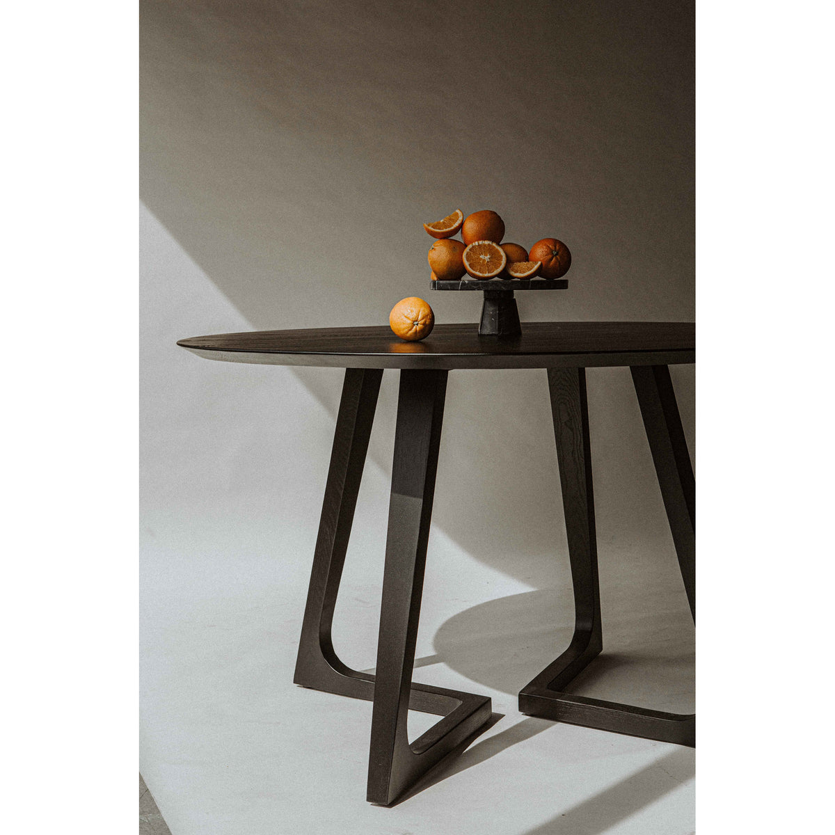Godenza Round Dining Table – 47" Solid Wood Round Dining Table (2 Colors) (16)