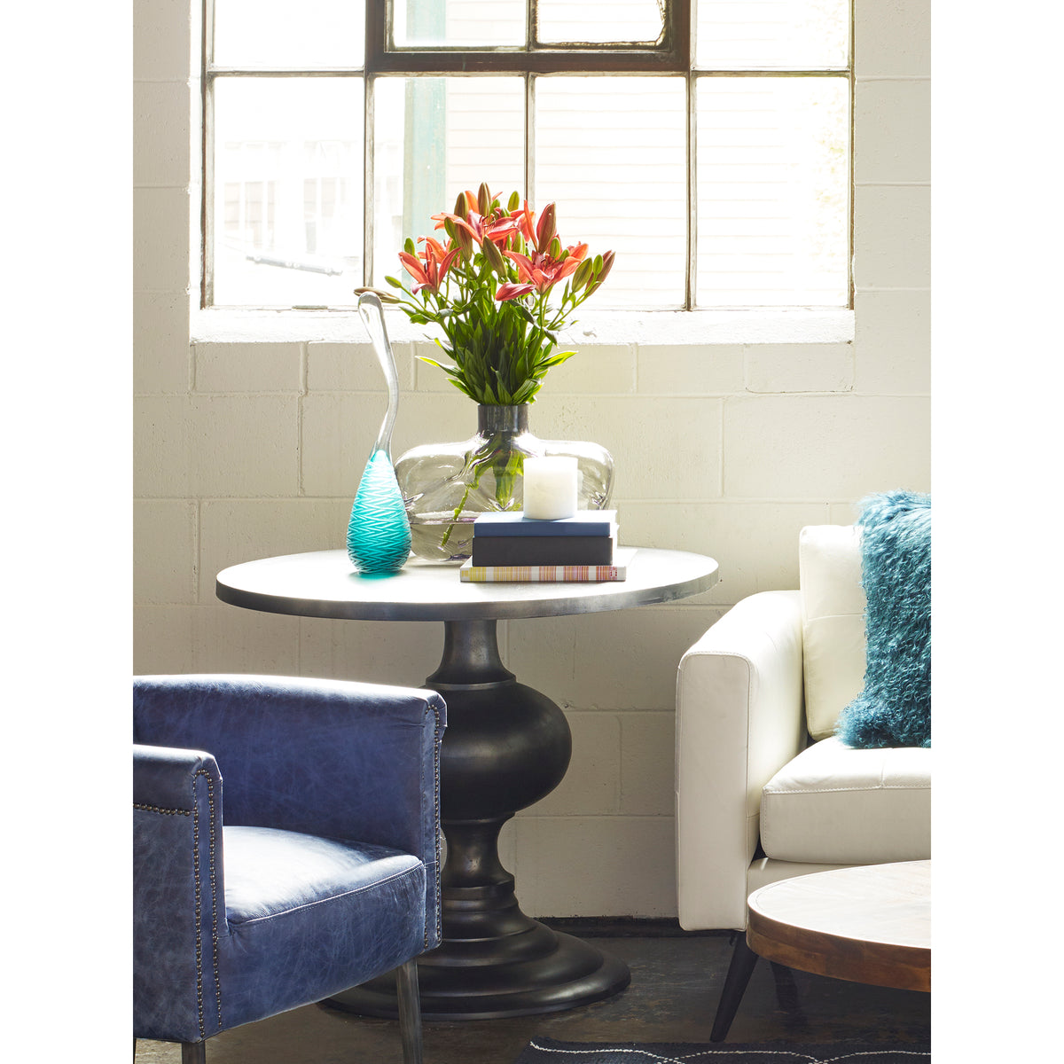Lexie Dining Table – 35" Round Aluminum Dining Table (2)