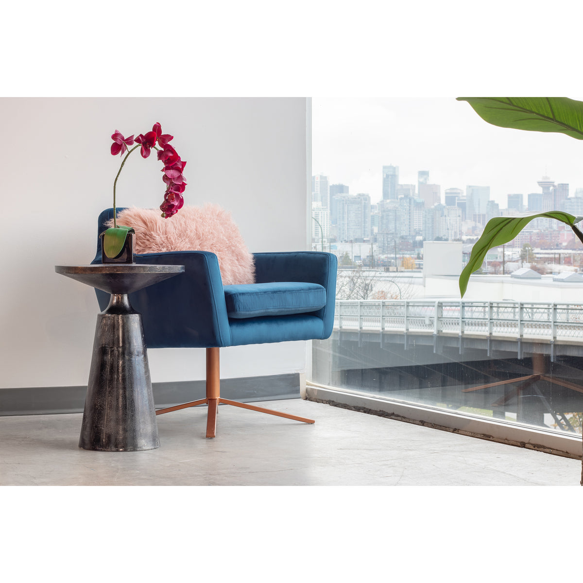 Sonja Accent Table – 15.5" Aluminum Accent Table (4)