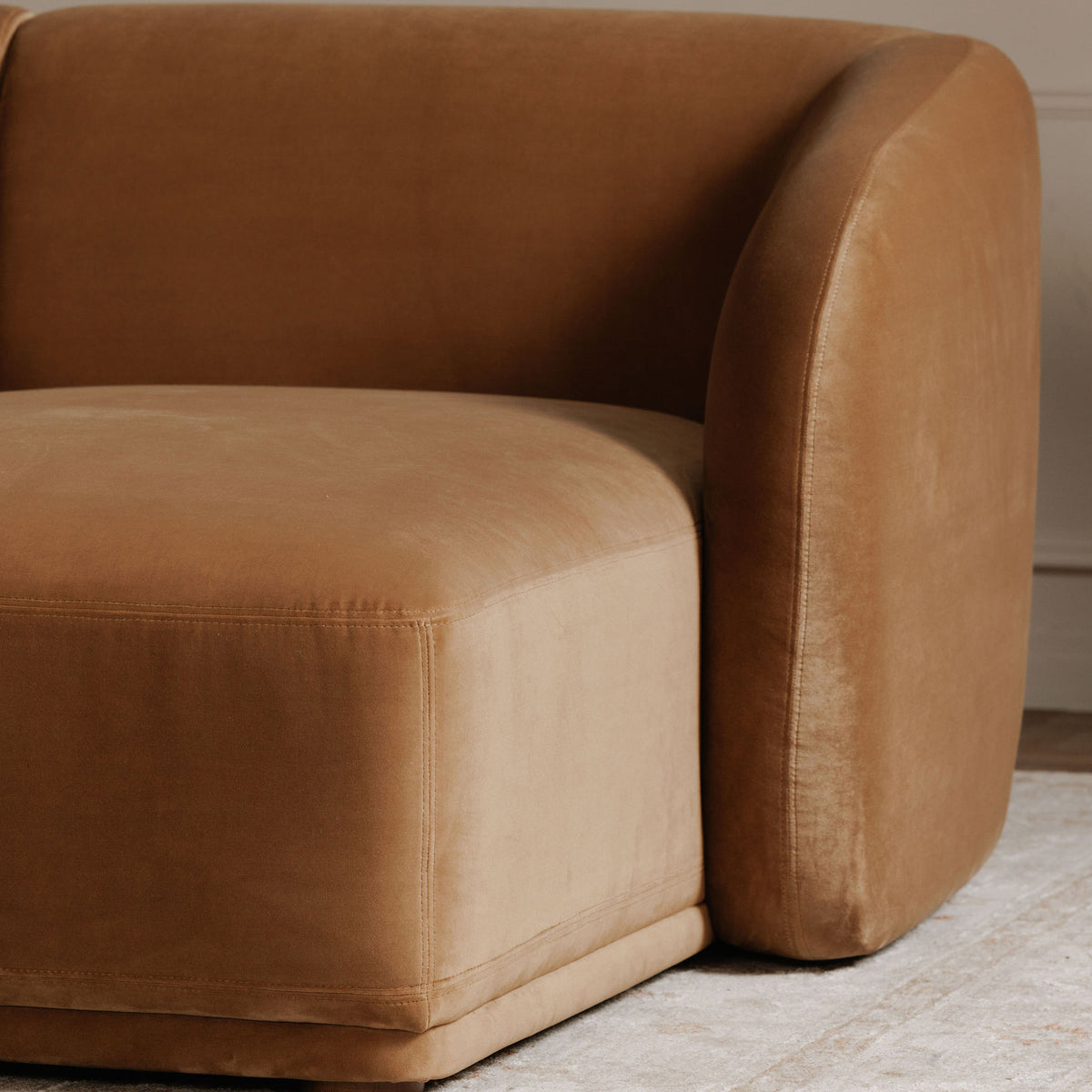 Faye Sectional – 113.75" Upholstered Sectional Sofa (3)