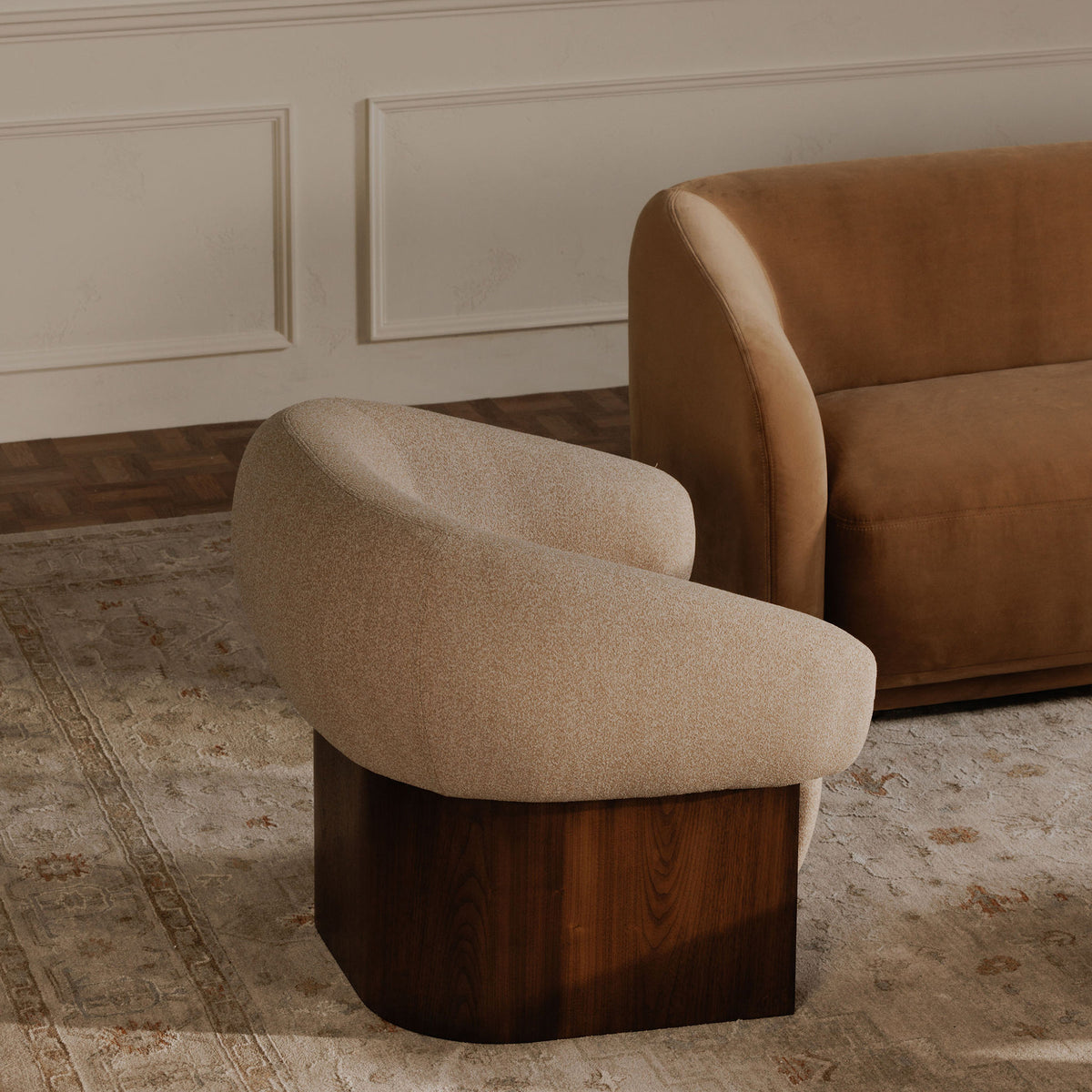 Otto Accent Chair – 33.27" Upholstered Accent Chair (2 Colors) (8)