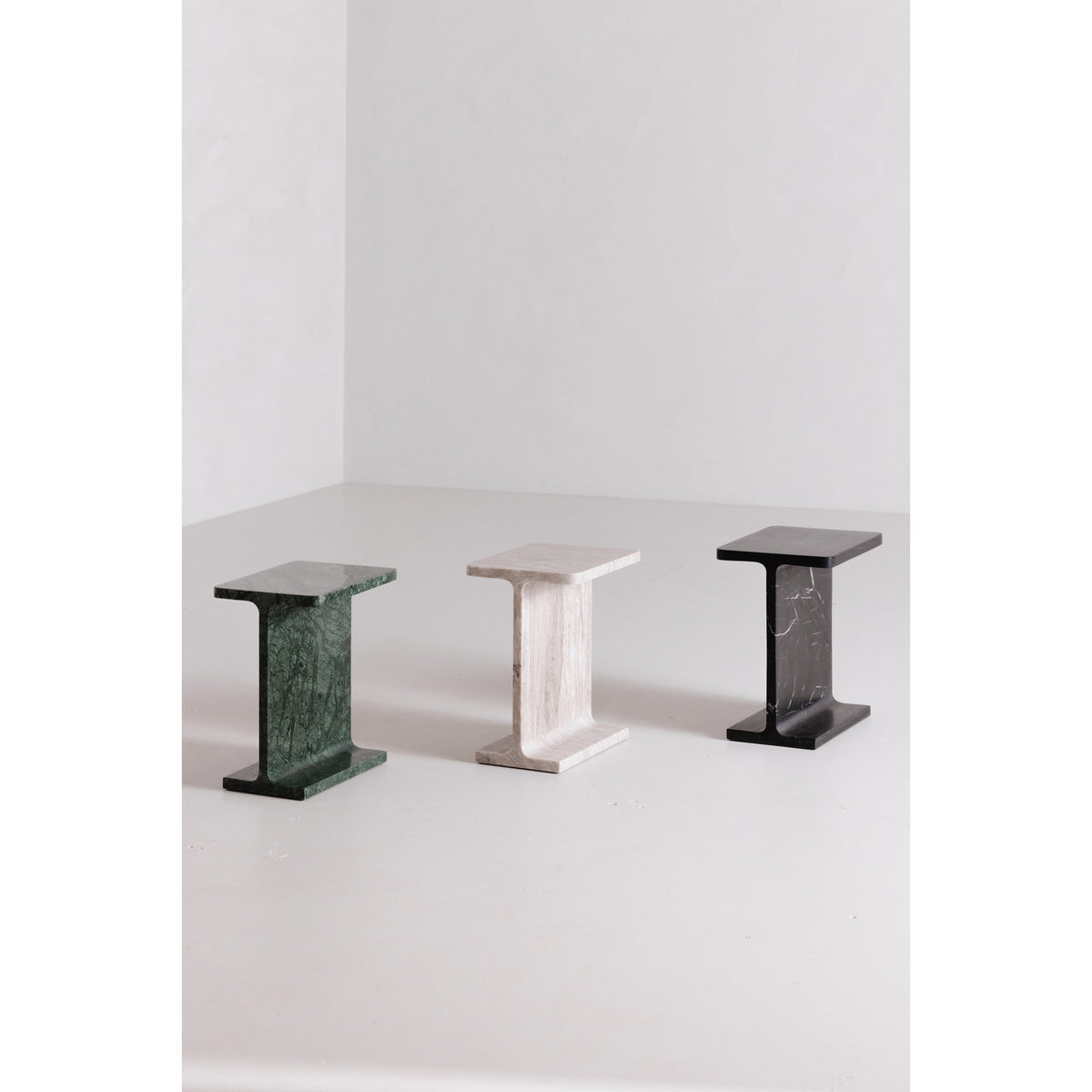 Tullia Accent Table – 15" Marble Accent Table (2 Colors) (16)