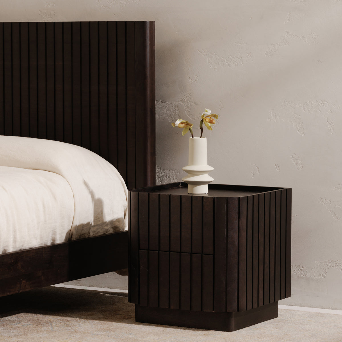 Povera Nightstand – 20" Solid Acacia Nightstand (9)