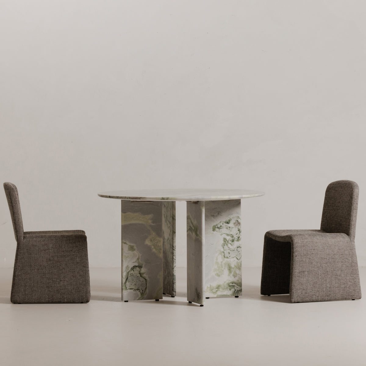 Celia Dining Table (19)