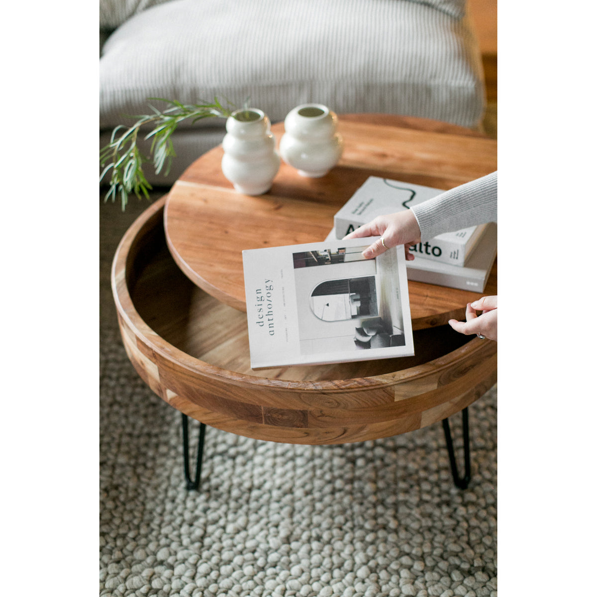 Privado Storage Coffee Table – 31" Round Acacia Coffee Table (7)