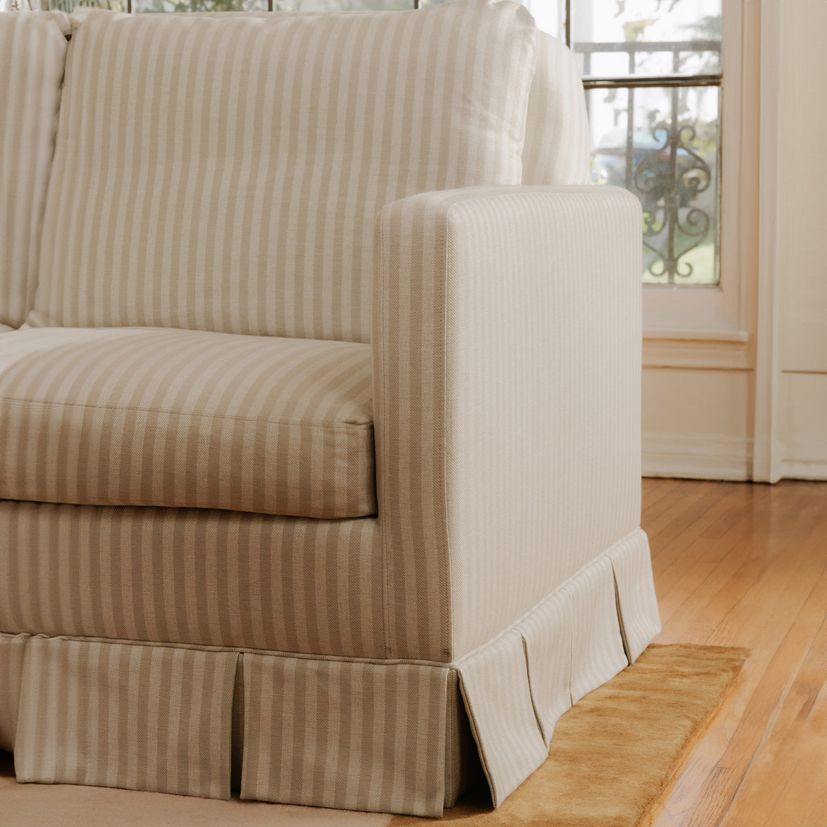 Pellicano Sofa – 98" Upholstered Sofa (2 Colors) (8)