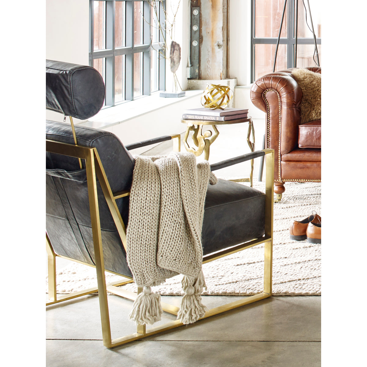 Paradiso Chair – 24.5" Leather Accent Chair (2)
