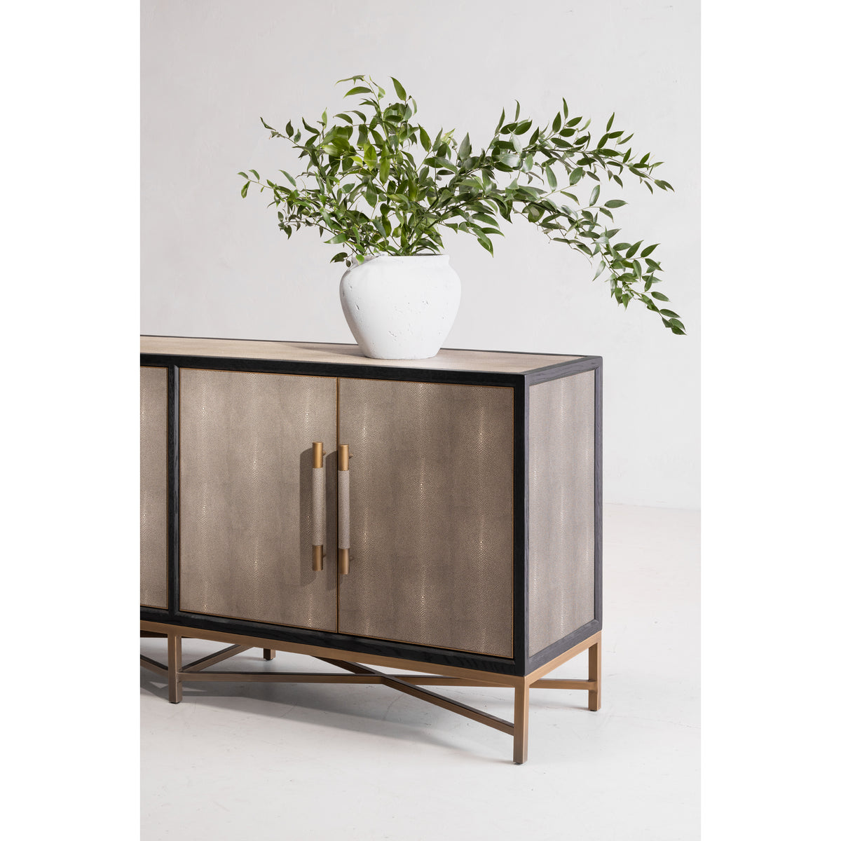 Mako Sideboard – 76" to 100" Art Deco Sideboard (3 Colors) (12)