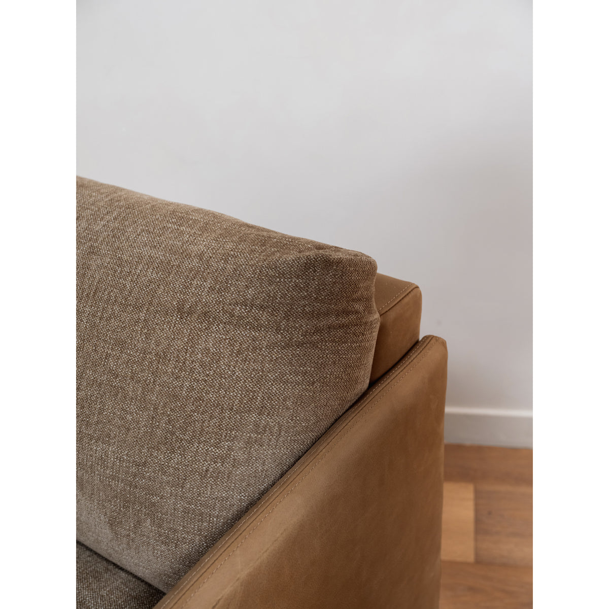 Teller Accent Chair – 31.5" Leather Accent Chair (2 Colors) (8)