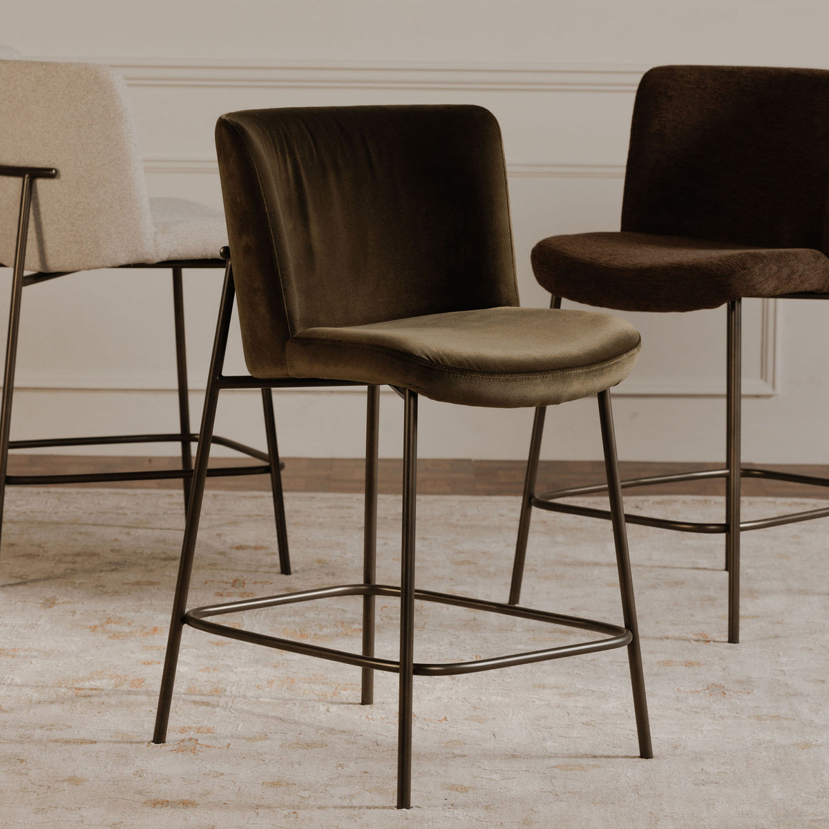 Early Bar Stool – 21.7" Upholstered Bar Stool (2 Colors) (15)