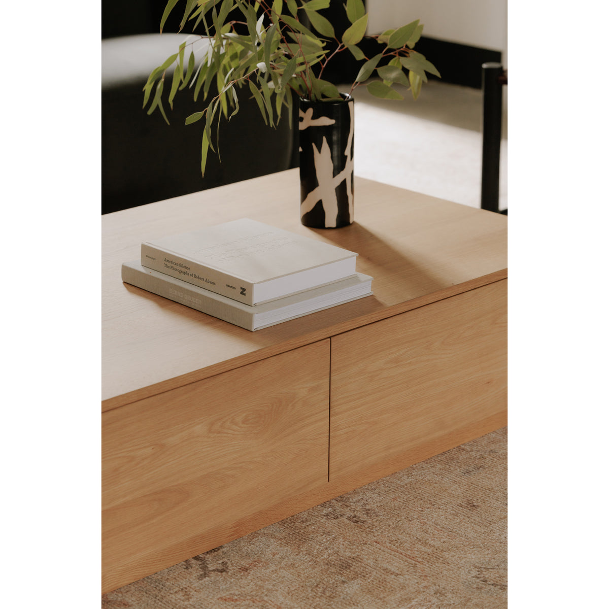 Round Off Coffee Table – 55" Storage Coffee Table (10)