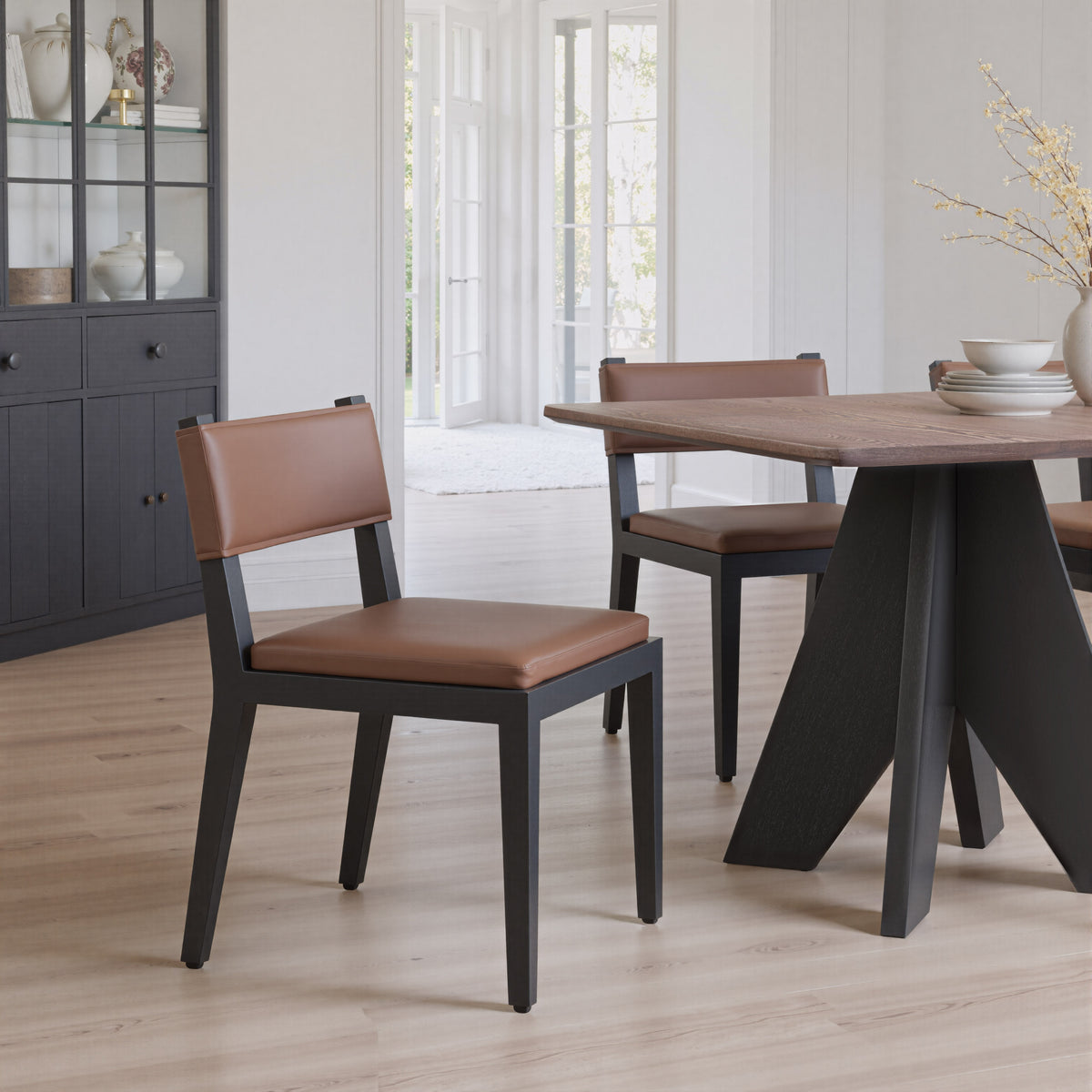 Roxas Brown Dining Chair (Set of 2)