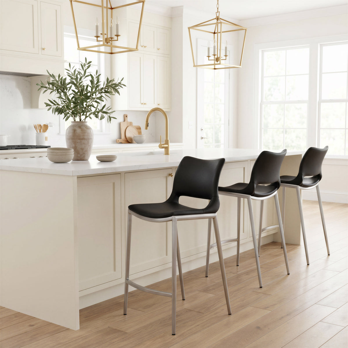 Ace Counter Stool (Set of 2) in Black & Silver
