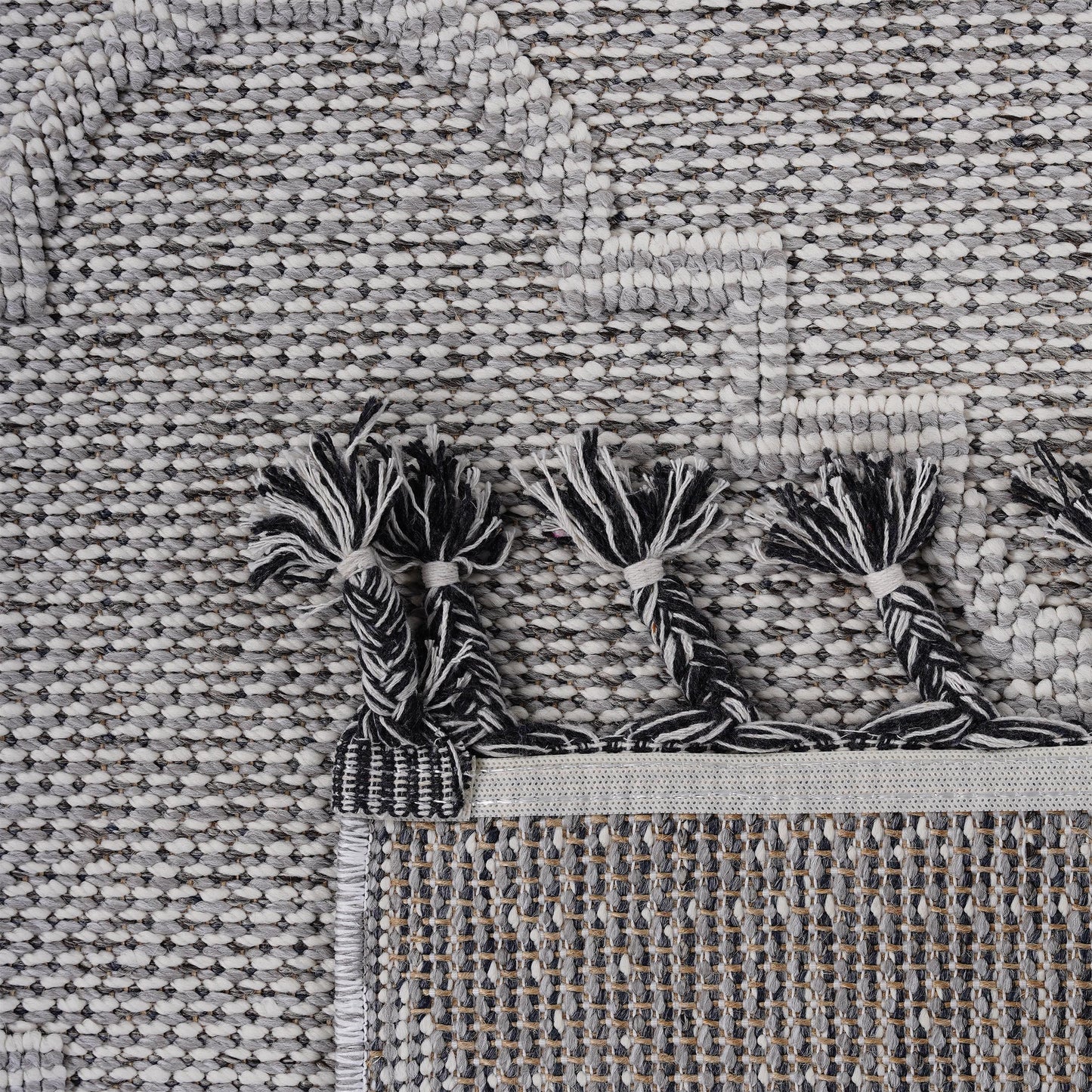 Guros White & Gray Polypropylene Area Rug (Trellis) – view 5