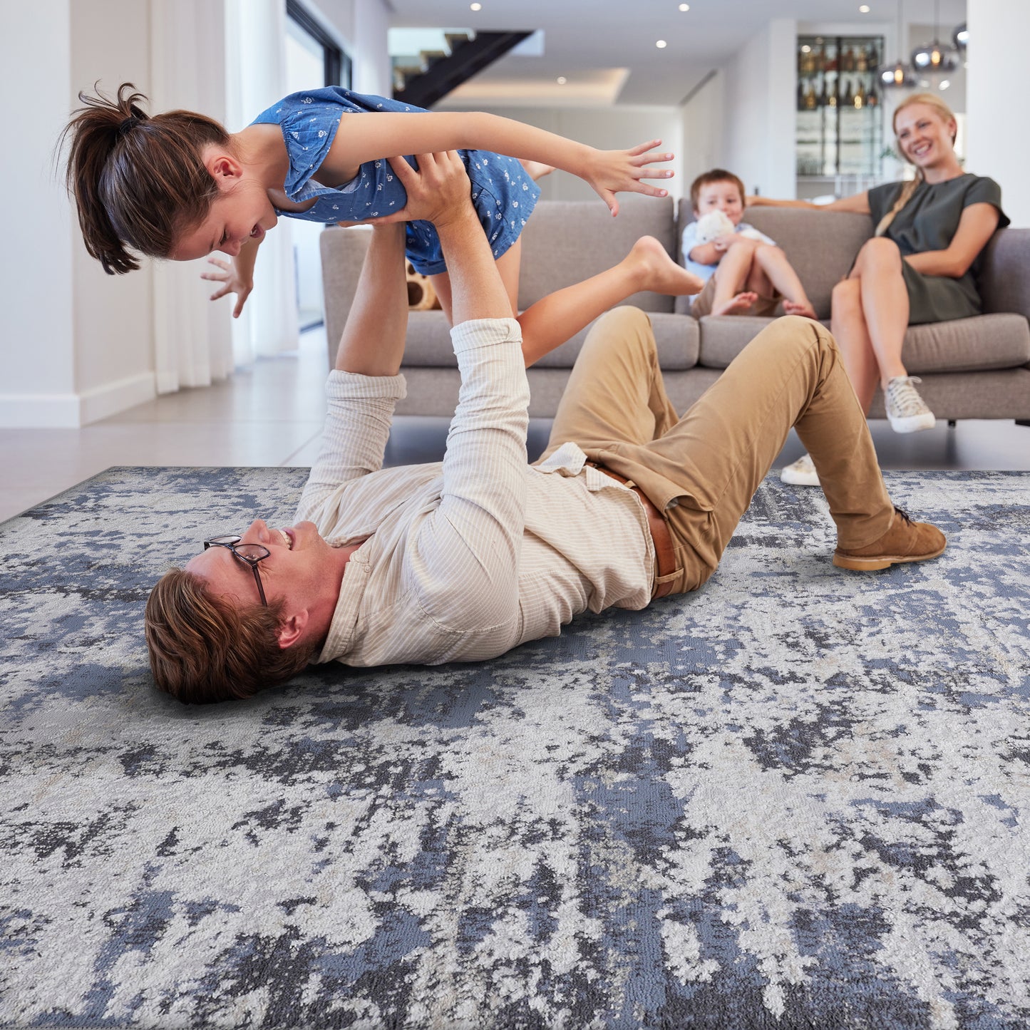 Torben Grey Polyester Area Rug – view 3