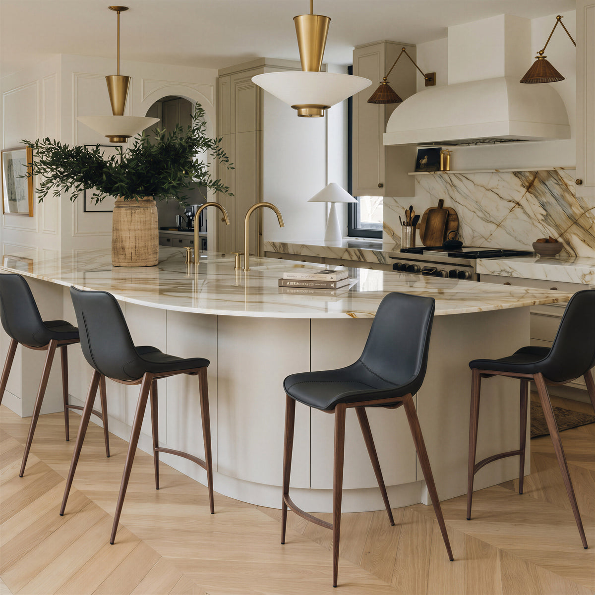 Magnus Counter Stool (Set of 2) in Black & Walnut