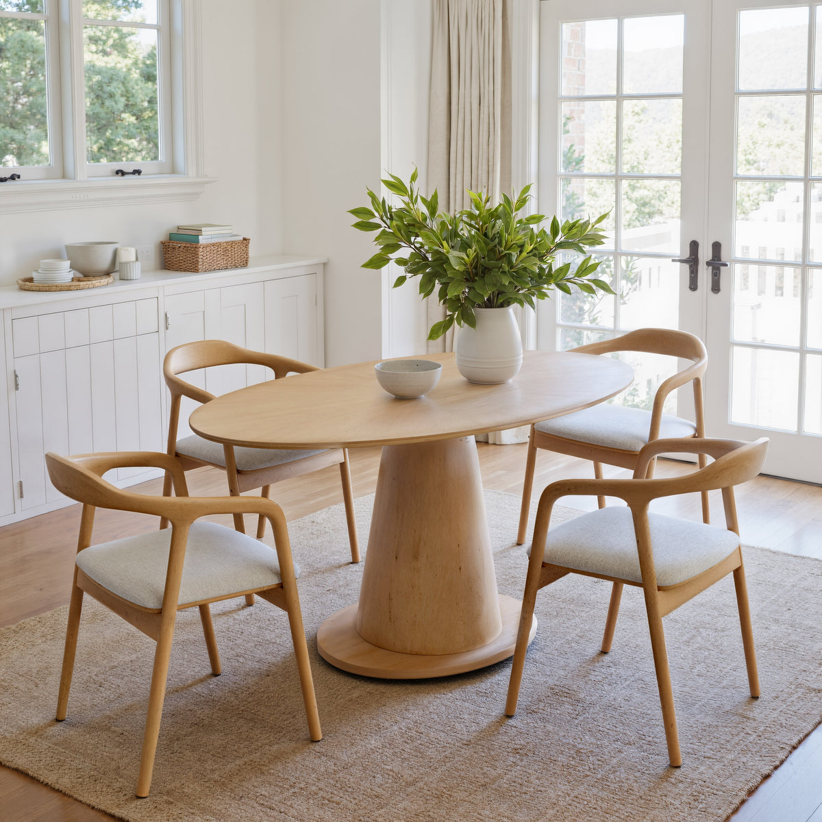 Disque Natural Dining Table