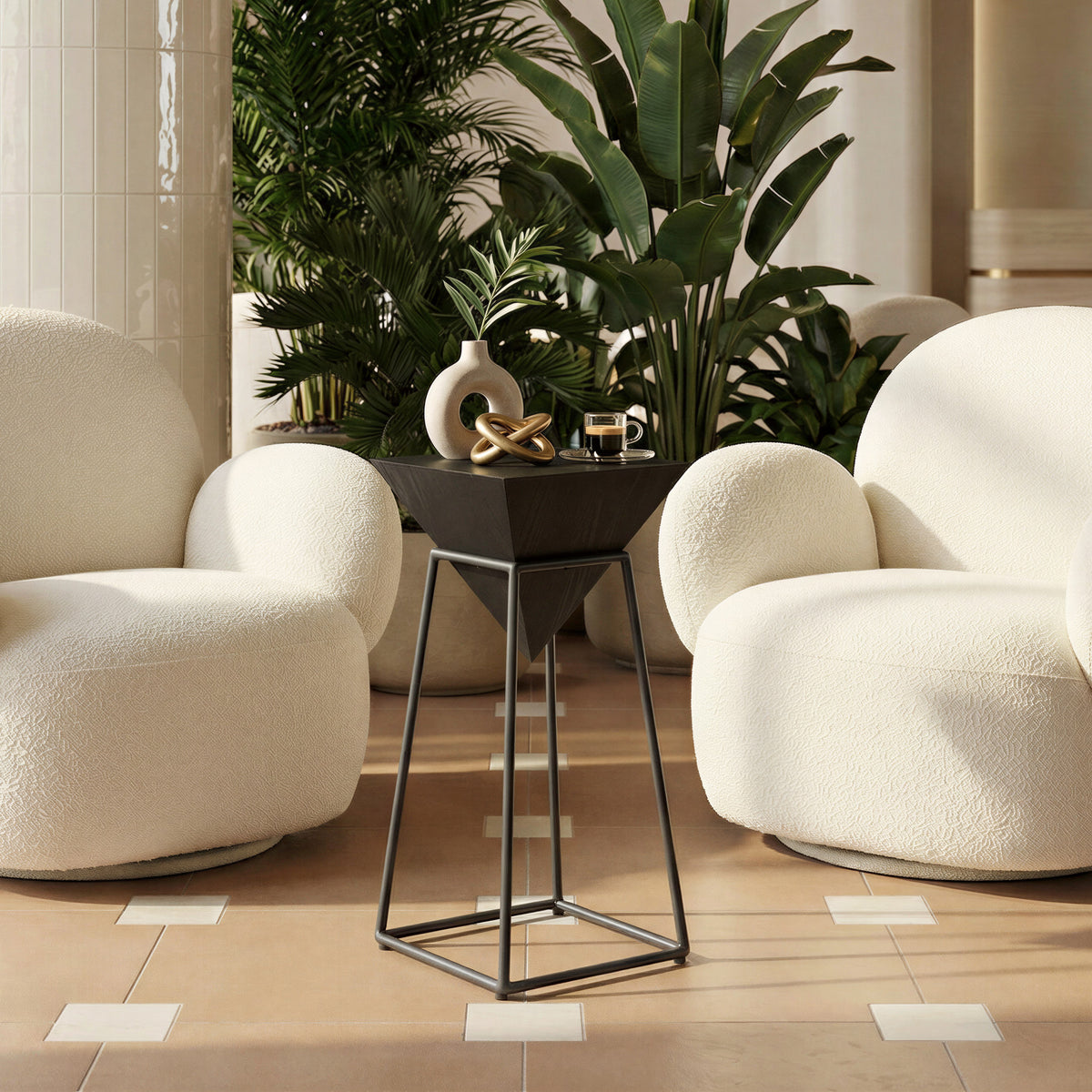 Pira Black Side Table